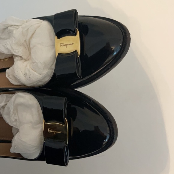 Ferragamo Vera bow block heel pump size 9.5 - Picture 4 of 4